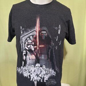 Star Wars The Force Awakens Kylo Ren Captain Phasma Men's Dark Gray T Shirt Medi